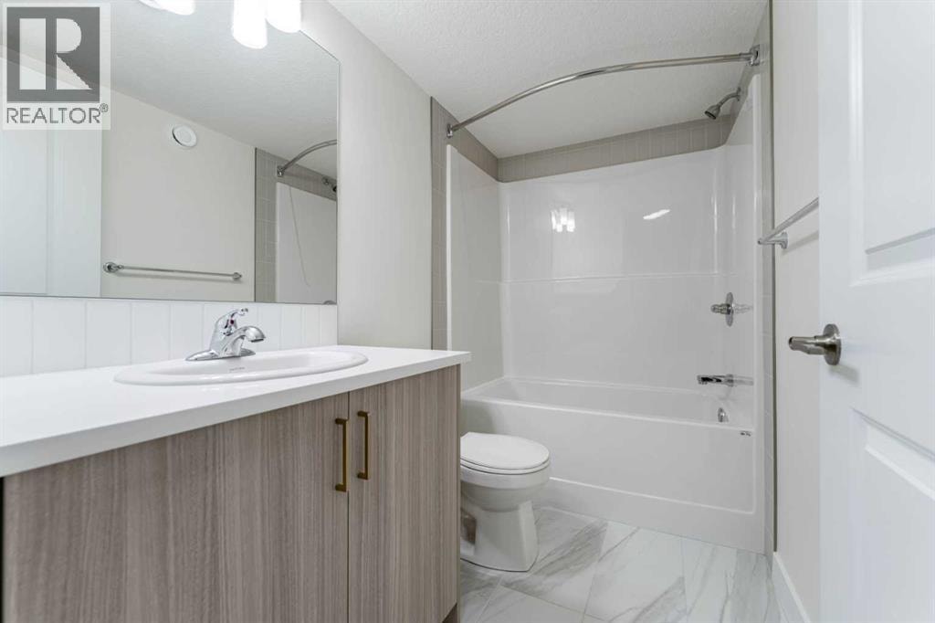 3222 CHINOOK WINDS Drive SW — photo 29