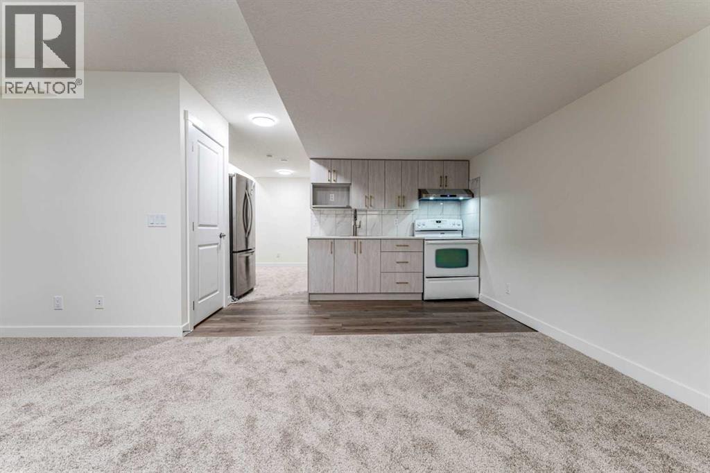 3222 CHINOOK WINDS Drive SW — photo 31