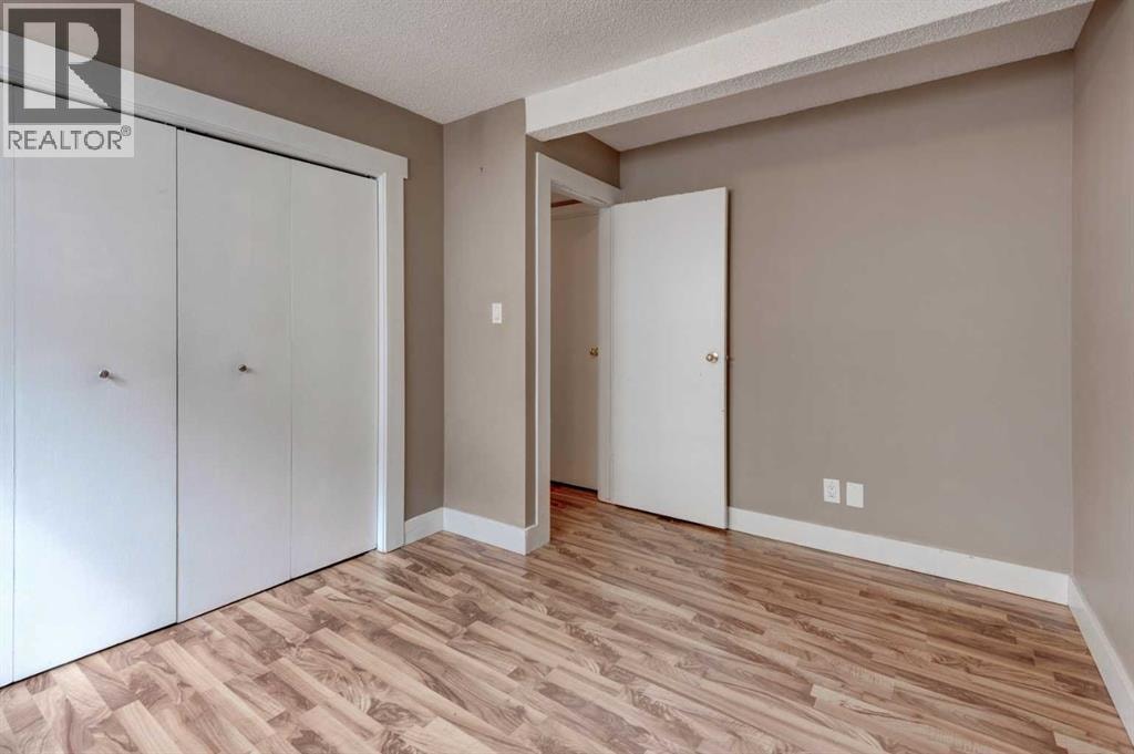 11452 8 Street SW — photo 19