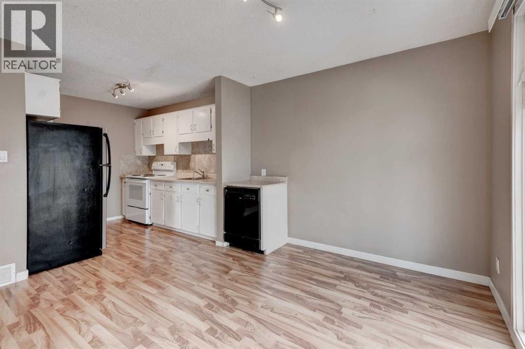 11452 8 Street SW — photo 7