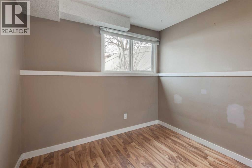 11452 8 Street SW — photo 20
