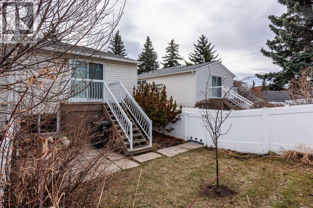 11452 8 Street SW — photo 2