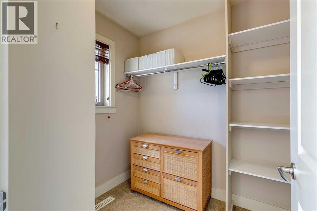 446 18 Avenue NE — photo 22