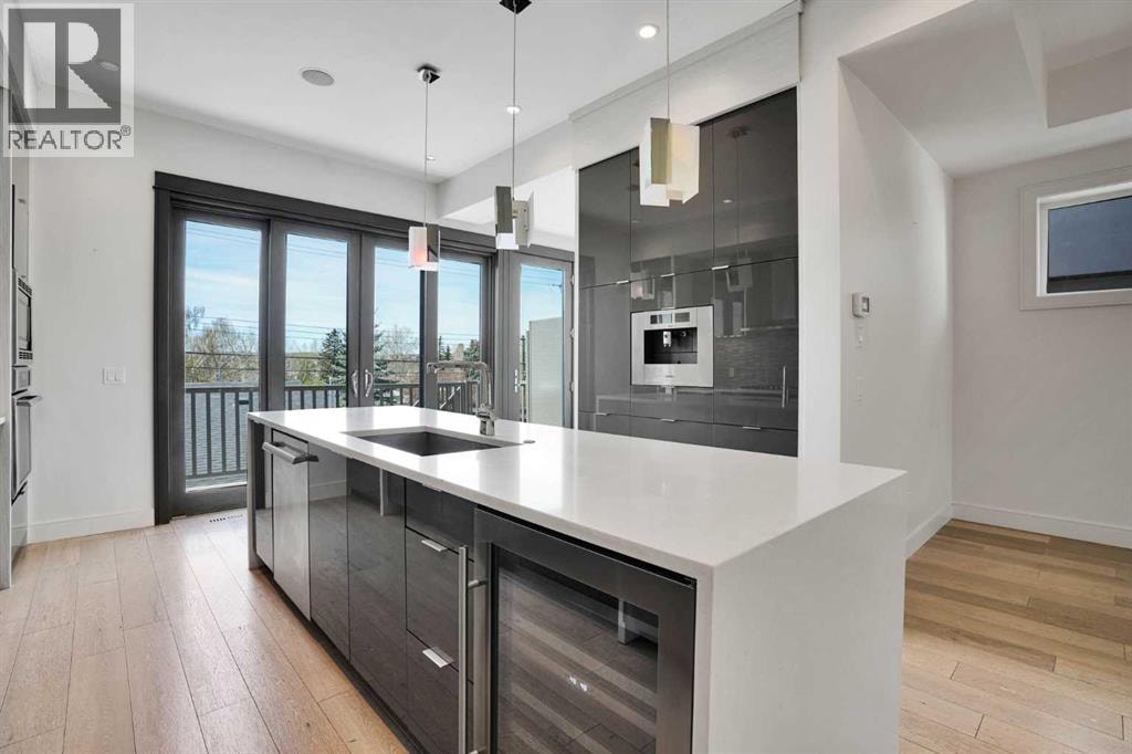 2505 21 Street SW — photo 14