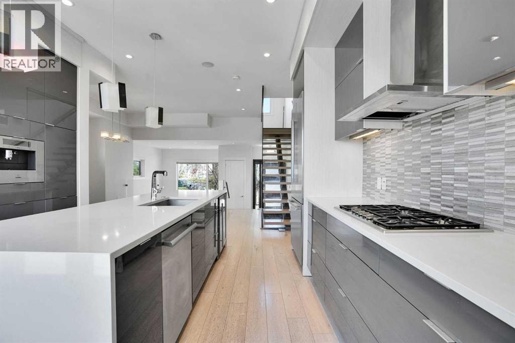 2505 21 Street SW — photo 16