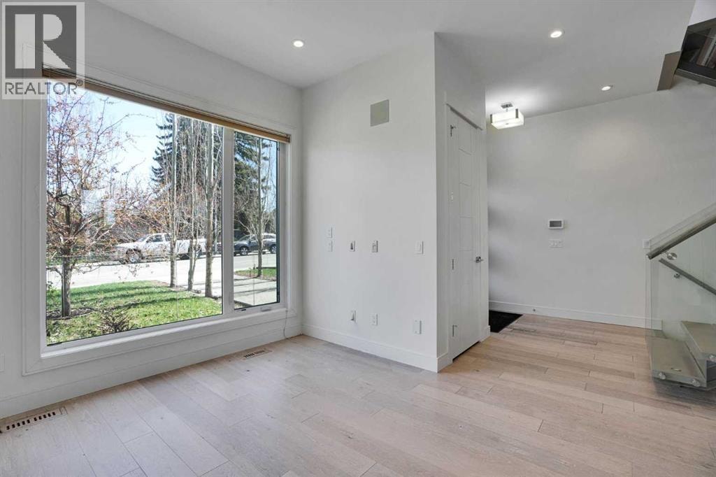 2505 21 Street SW — photo 6