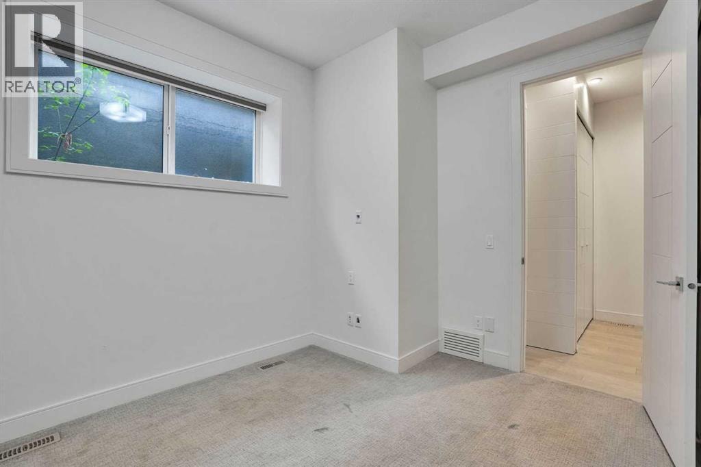 2505 21 Street SW — photo 35