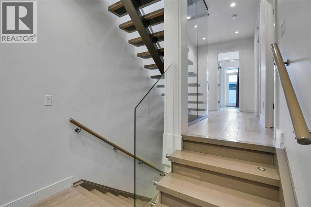 2505 21 Street SW — photo 36