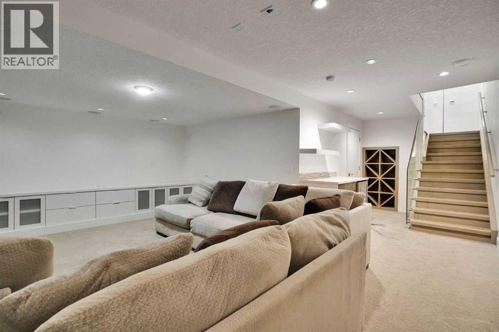2505 21 Street SW — photo 39