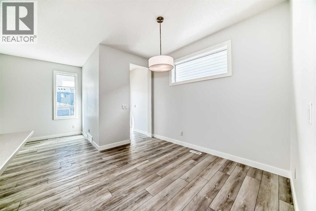 121 Ambleside Heath NW — photo 7