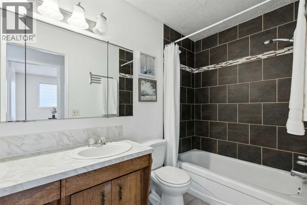 1121 Berkley Drive NW — photo 21