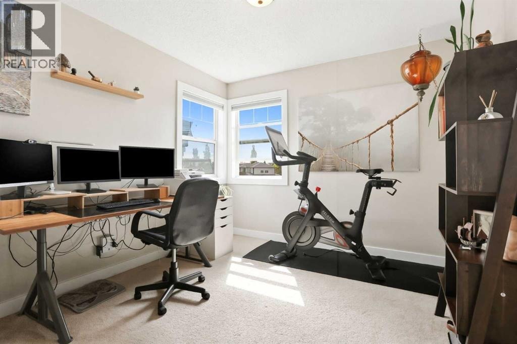 121 Canoe Square SW — photo 30