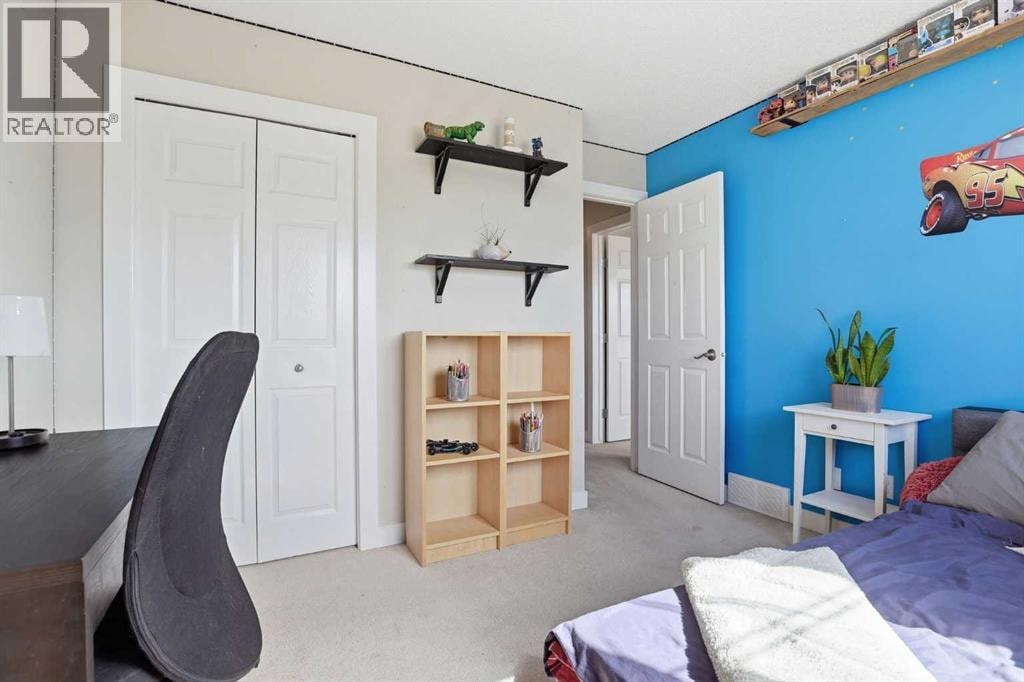 121 Canoe Square SW — photo 28