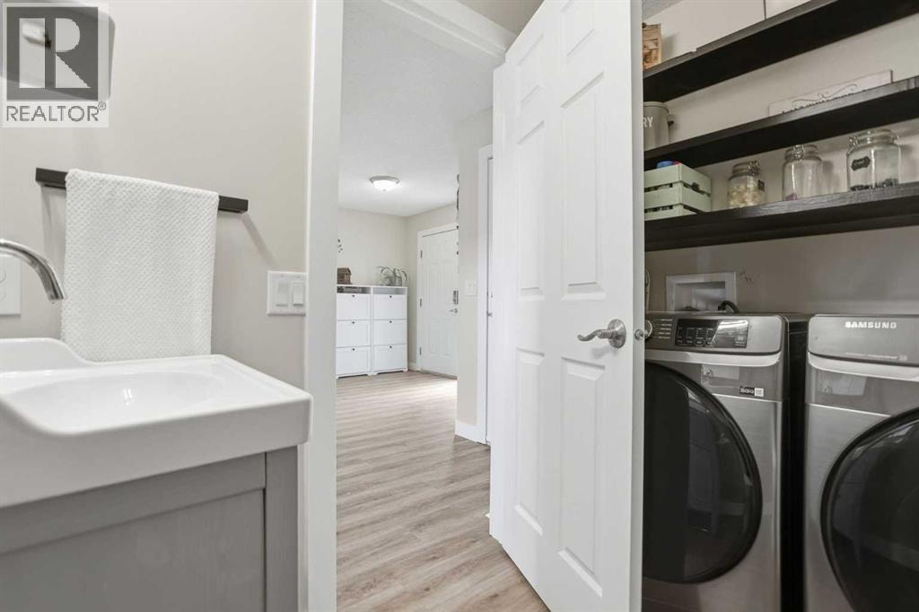 121 Canoe Square SW — photo 20