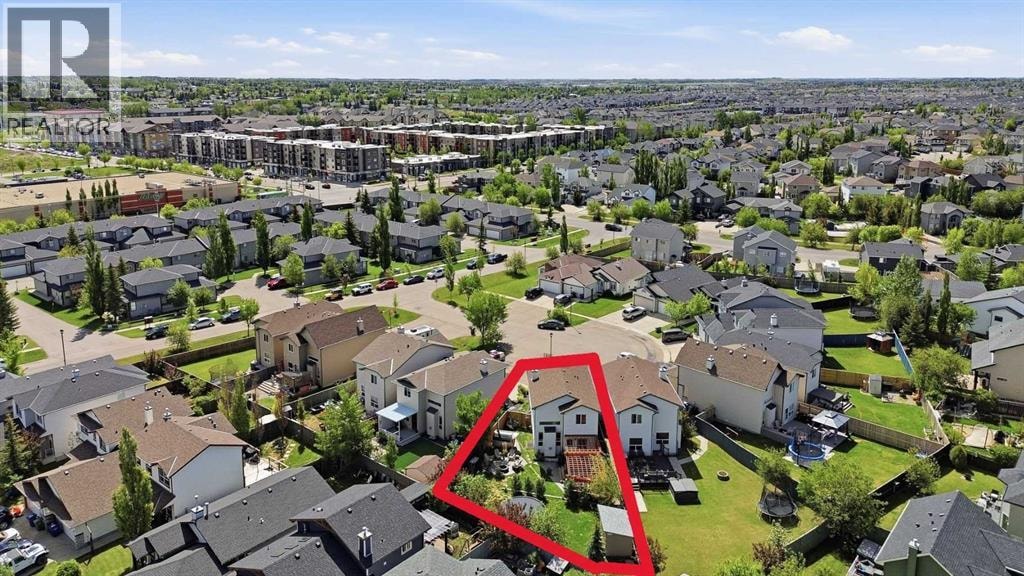 121 Canoe Square SW — photo 48