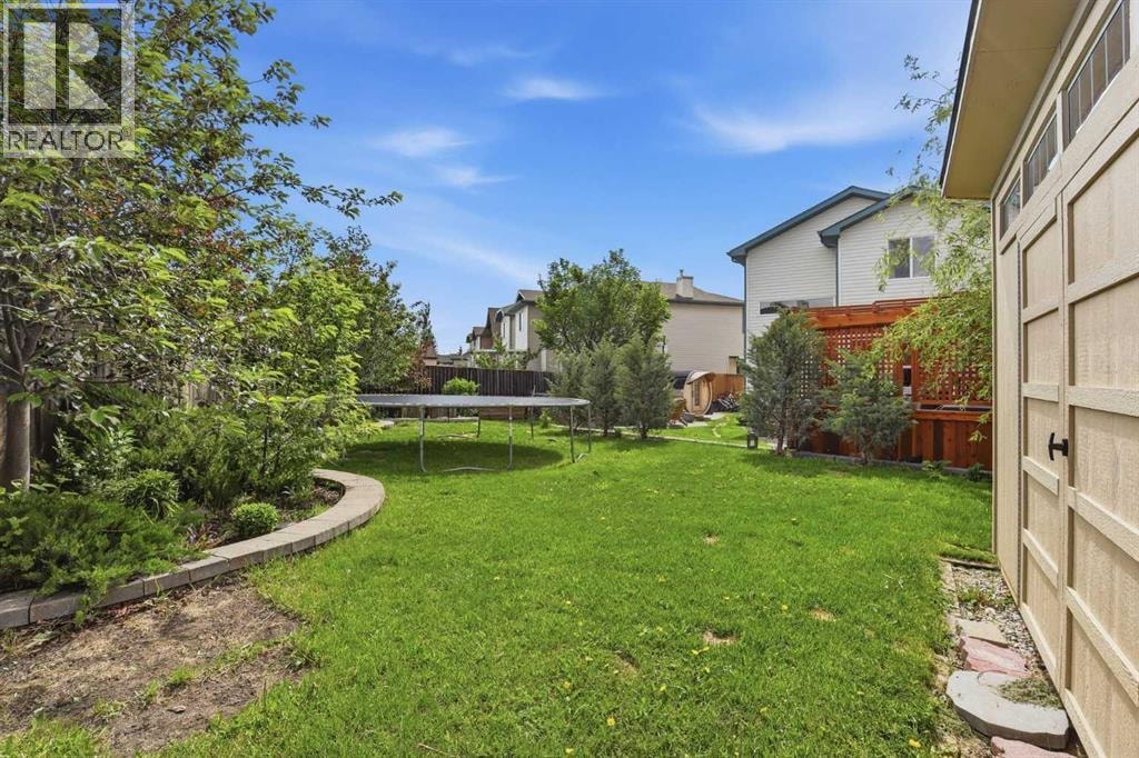 121 Canoe Square SW — photo 45