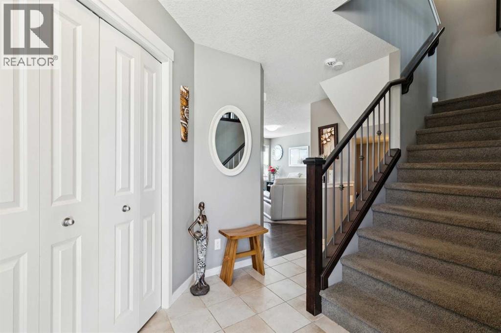 768 New Brighton Drive SE — photo 4