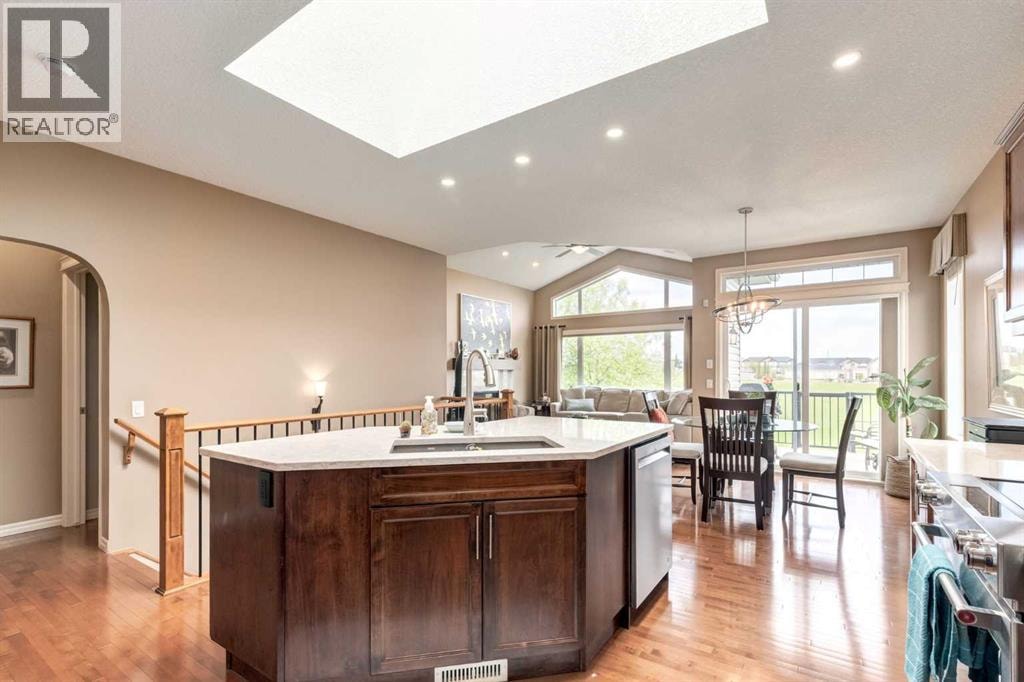 38 Kincora Terrace NW — photo 9