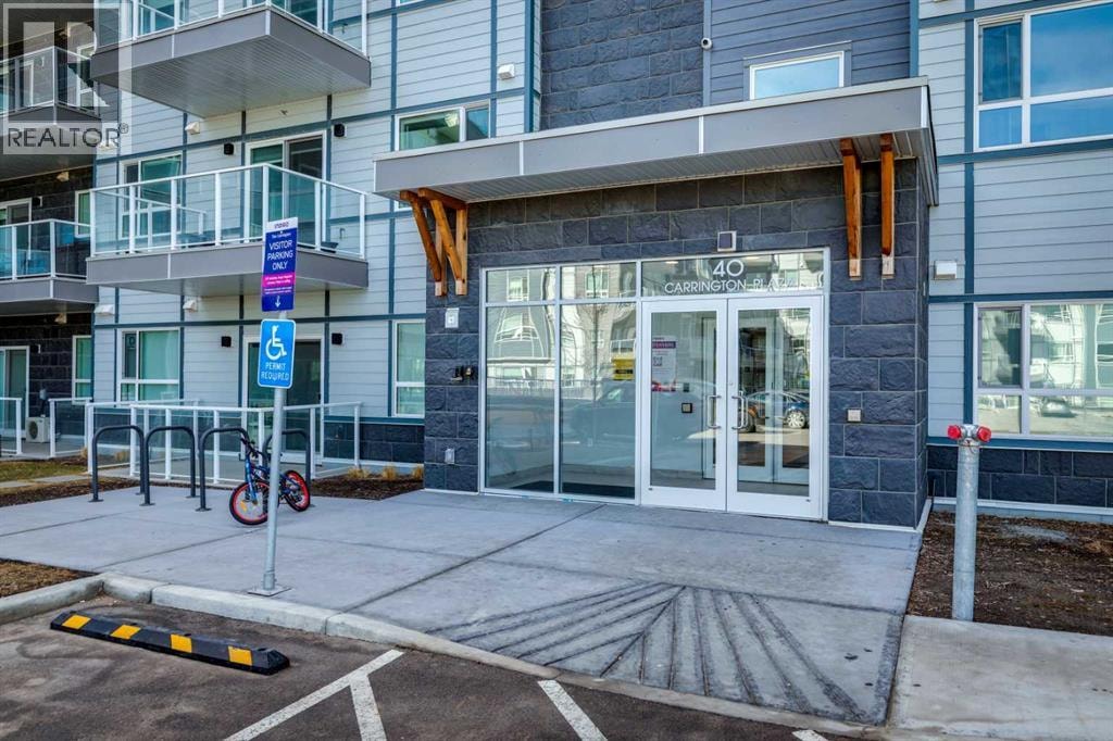 110, 40 Carrington Plaza NW — photo 33