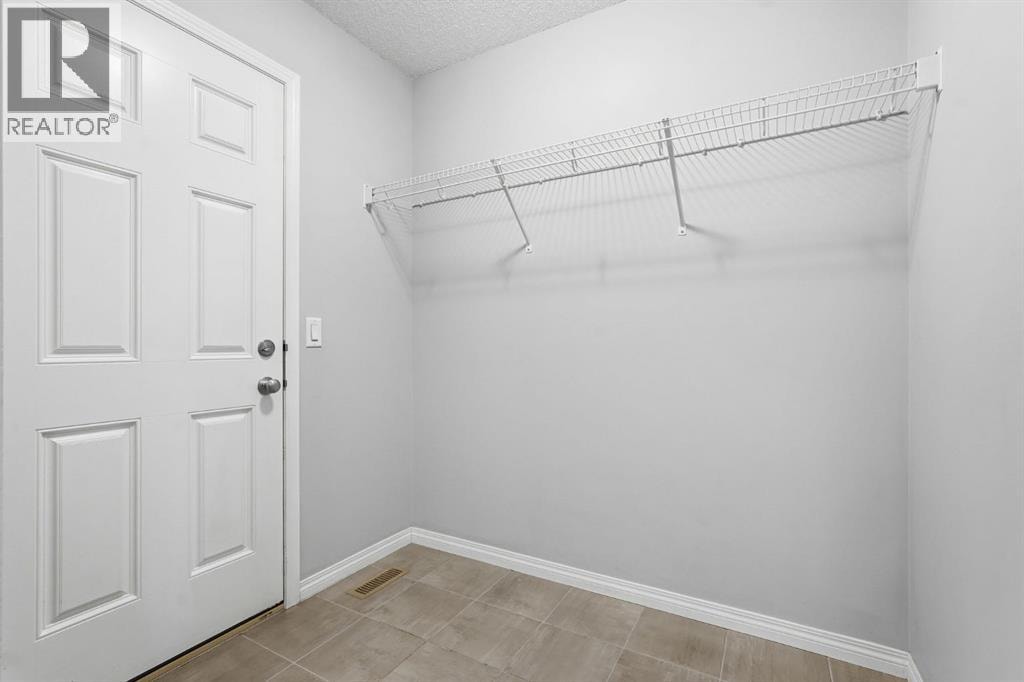 73 Mount Rae Heights — photo 17