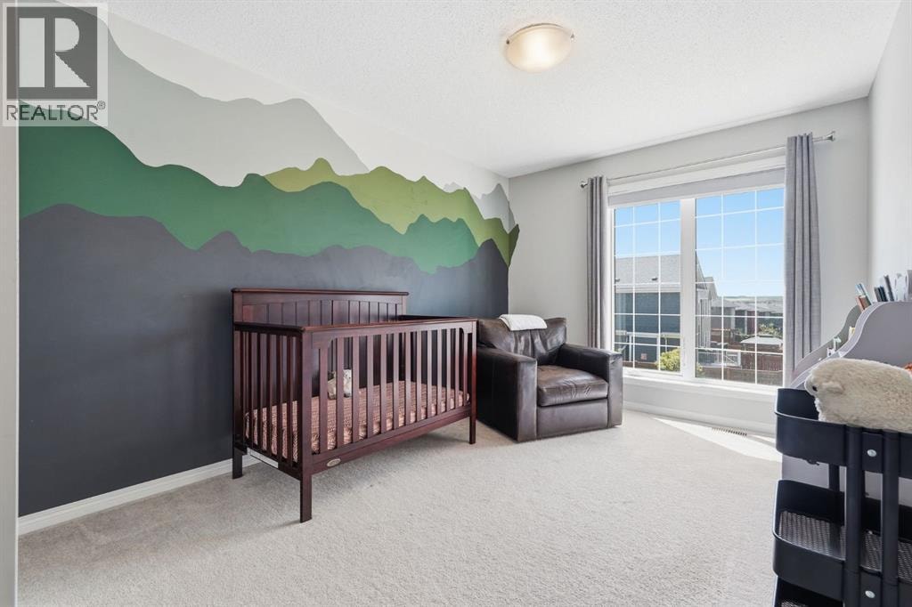 73 Mount Rae Heights — photo 26