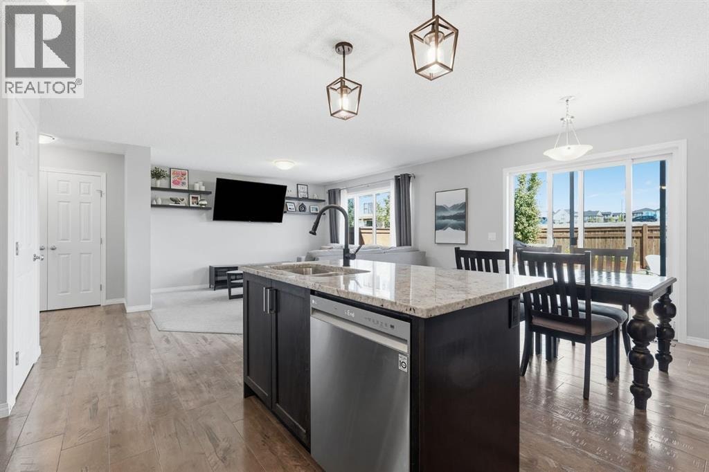 73 Mount Rae Heights — photo 10
