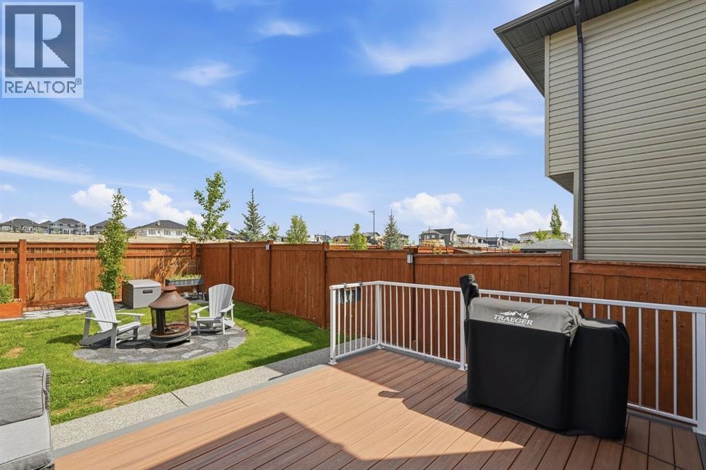 73 Mount Rae Heights — photo 37