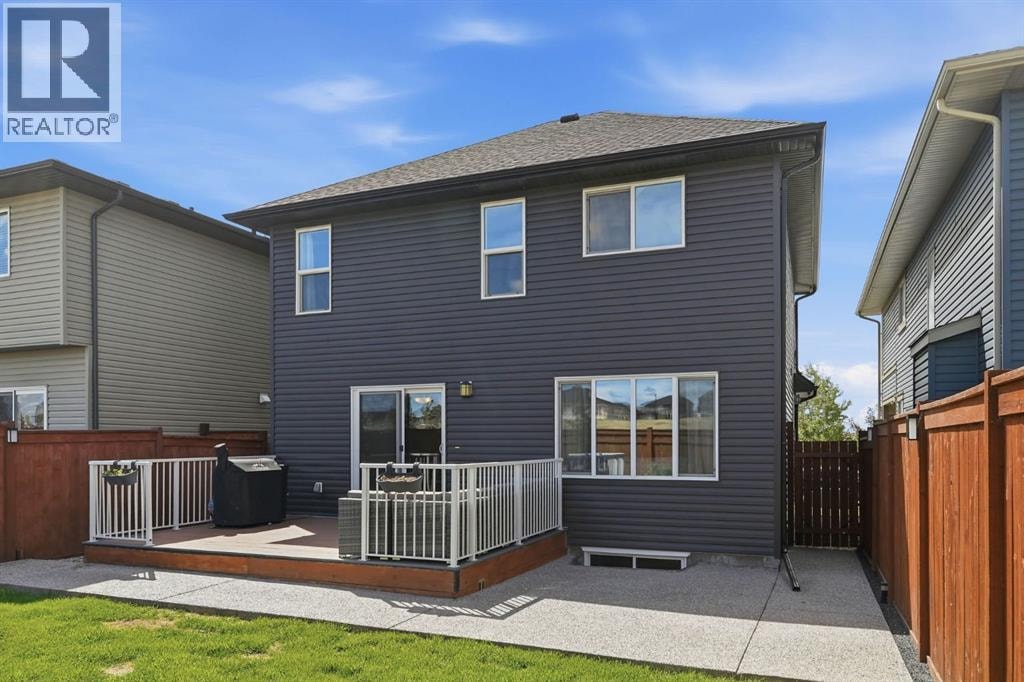 73 Mount Rae Heights — photo 41