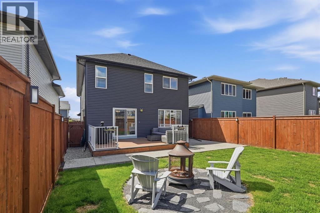 73 Mount Rae Heights — photo 40