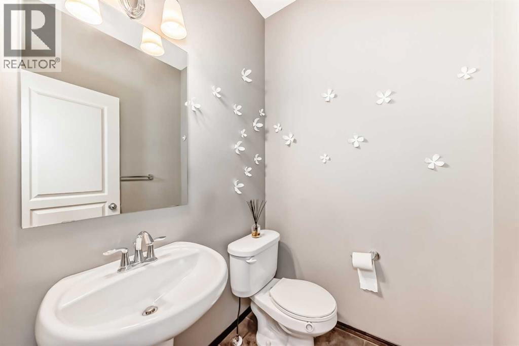 691 Panamount Boulevard NW — photo 15