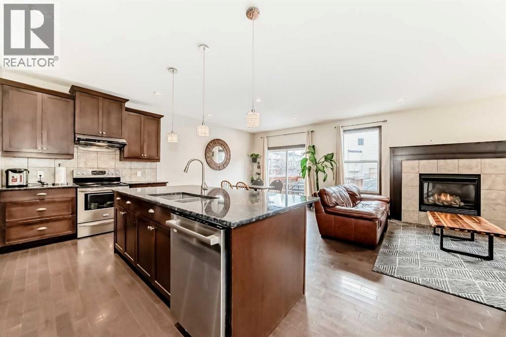 691 Panamount Boulevard NW — photo 3