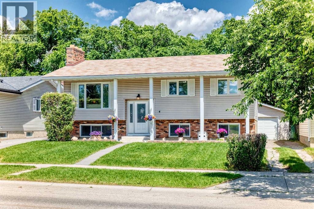 11335 Braeside Drive SW — photo 1