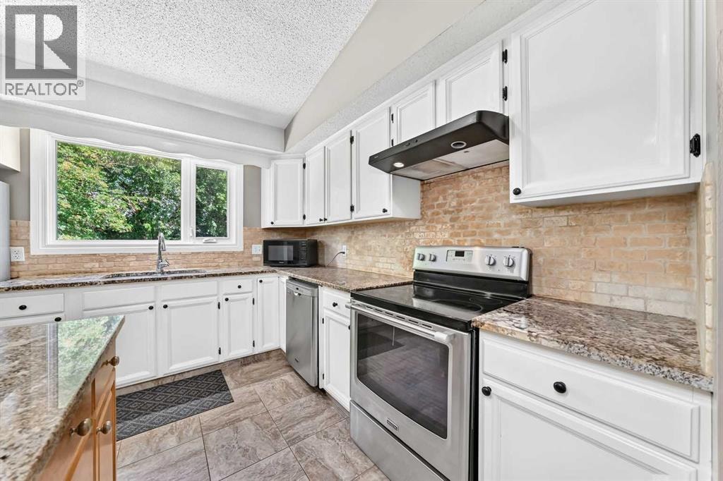 11335 Braeside Drive SW — photo 12
