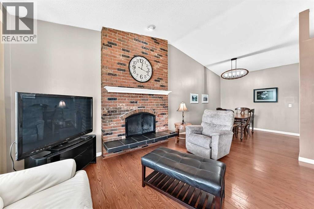 11335 Braeside Drive SW — photo 4
