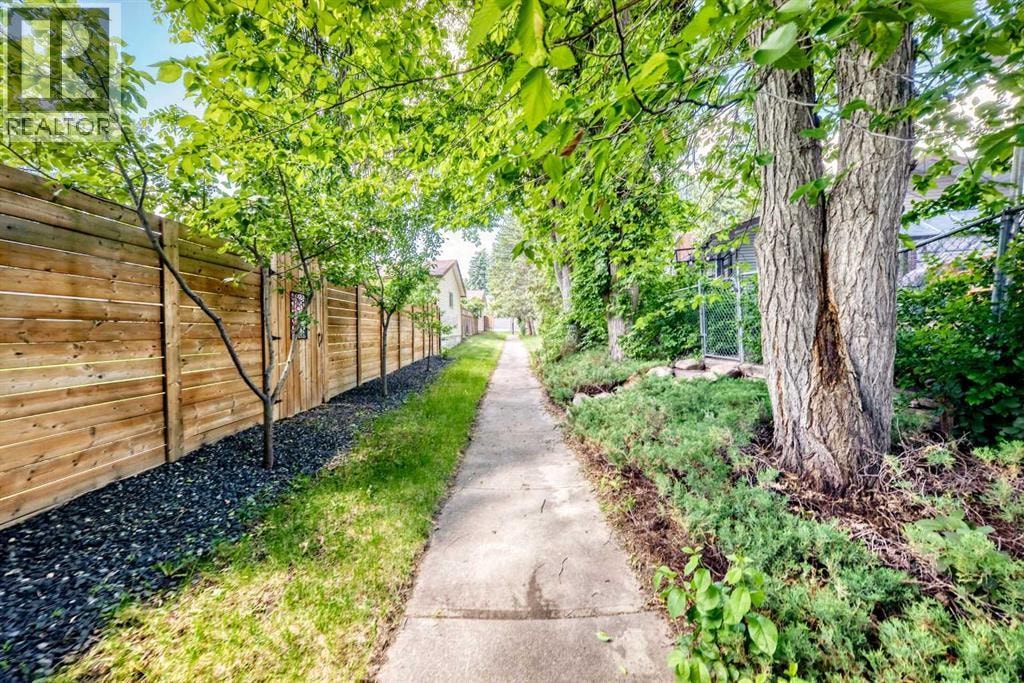 11335 Braeside Drive SW — photo 47