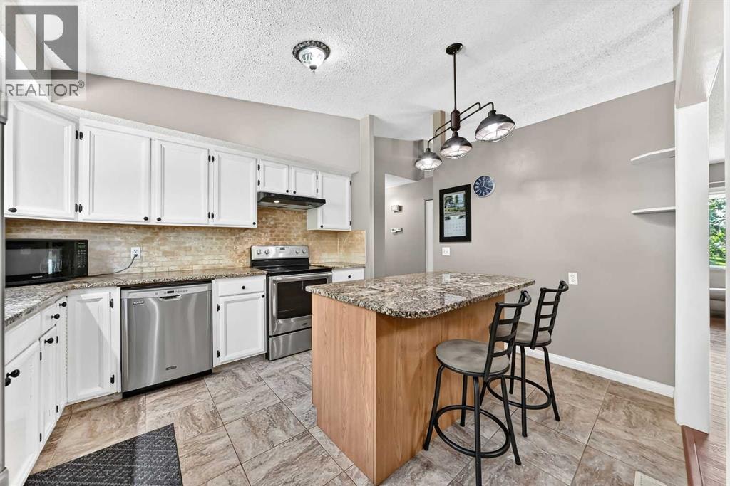 11335 Braeside Drive SW — photo 9