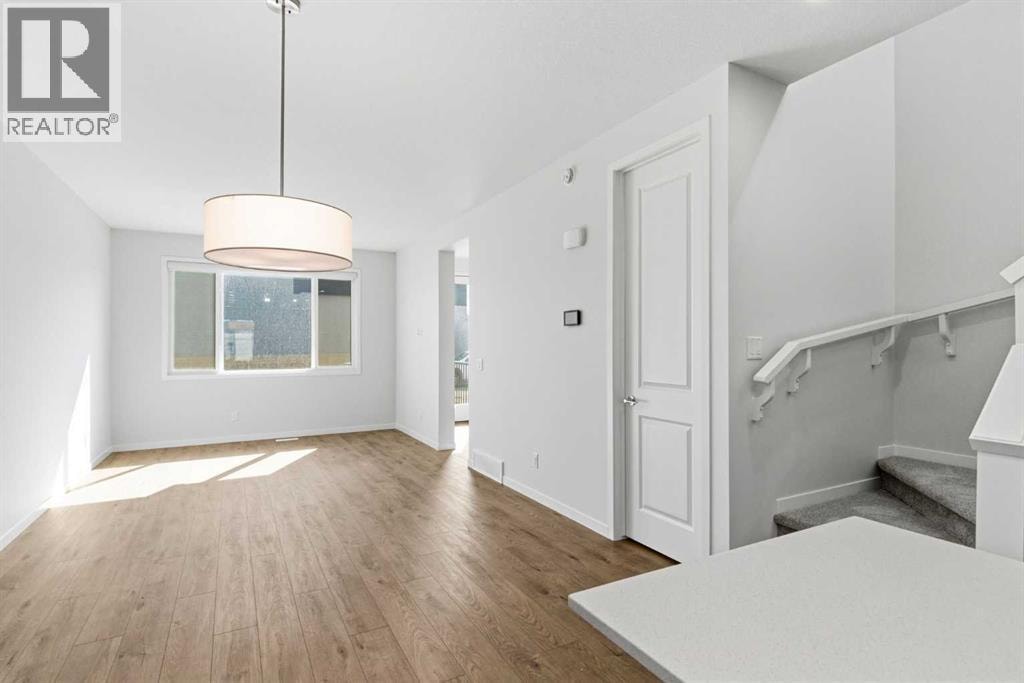 107 Royston Way NW — photo 12
