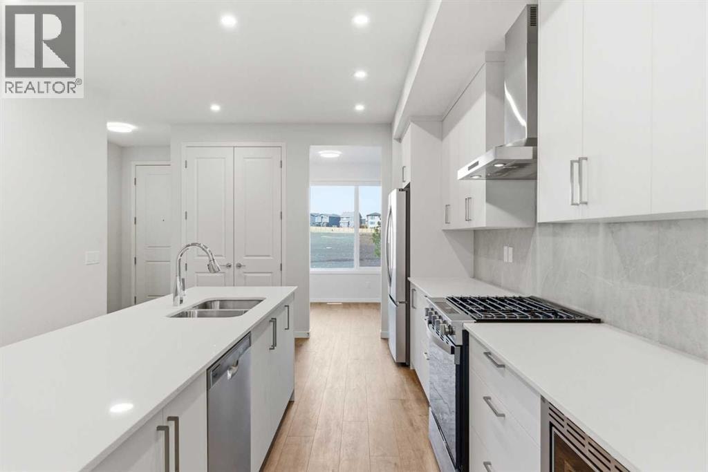 107 Royston Way NW — photo 8