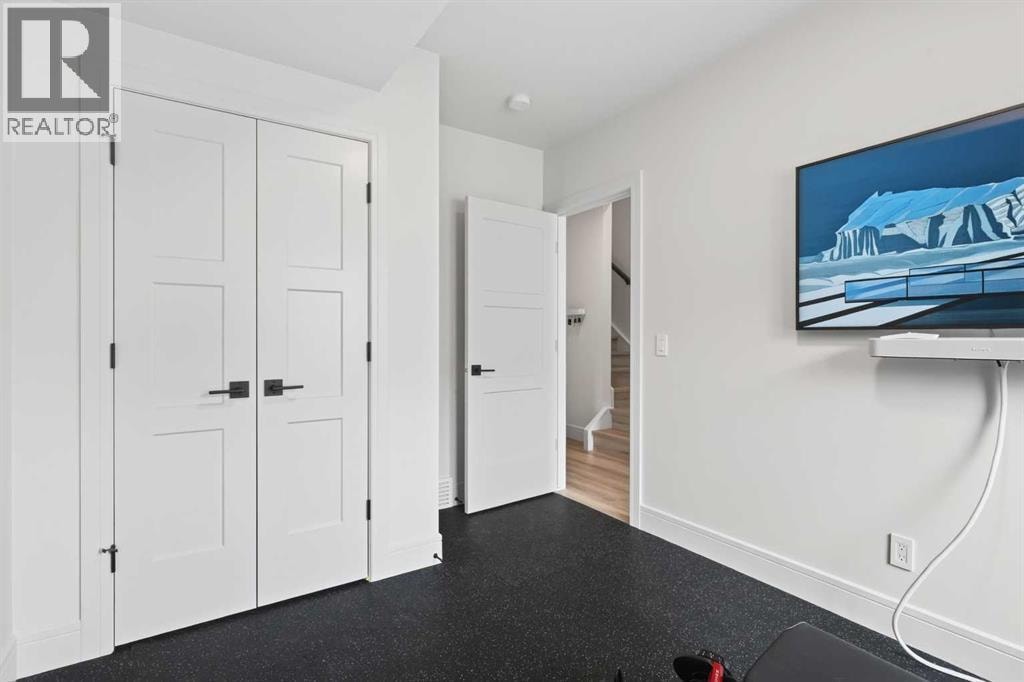 2222 5 Street SW — photo 28