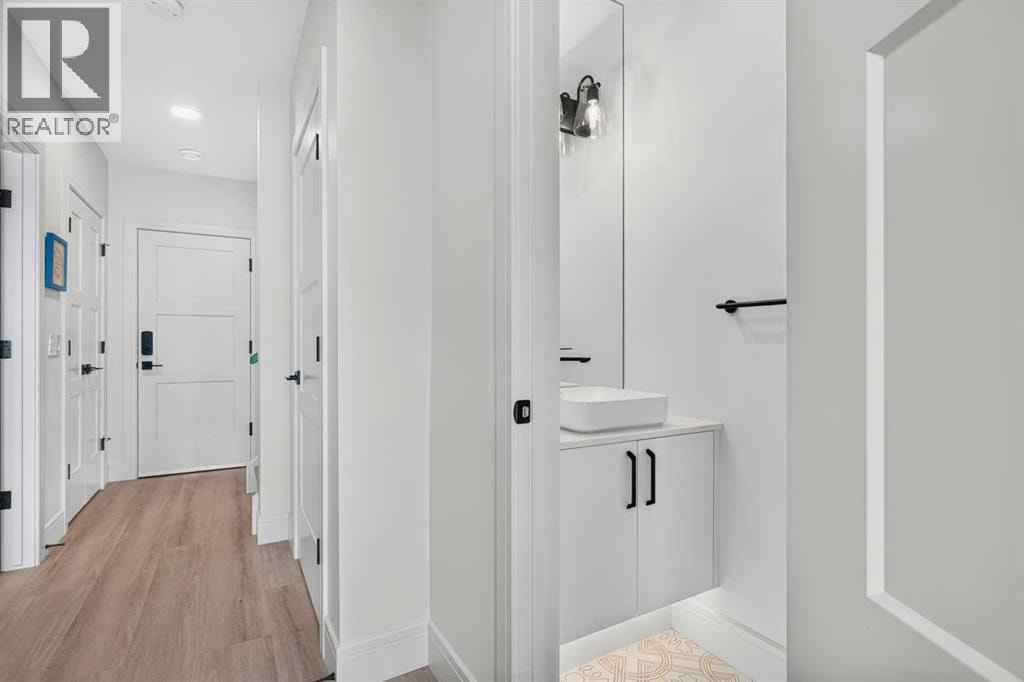 2222 5 Street SW — photo 30