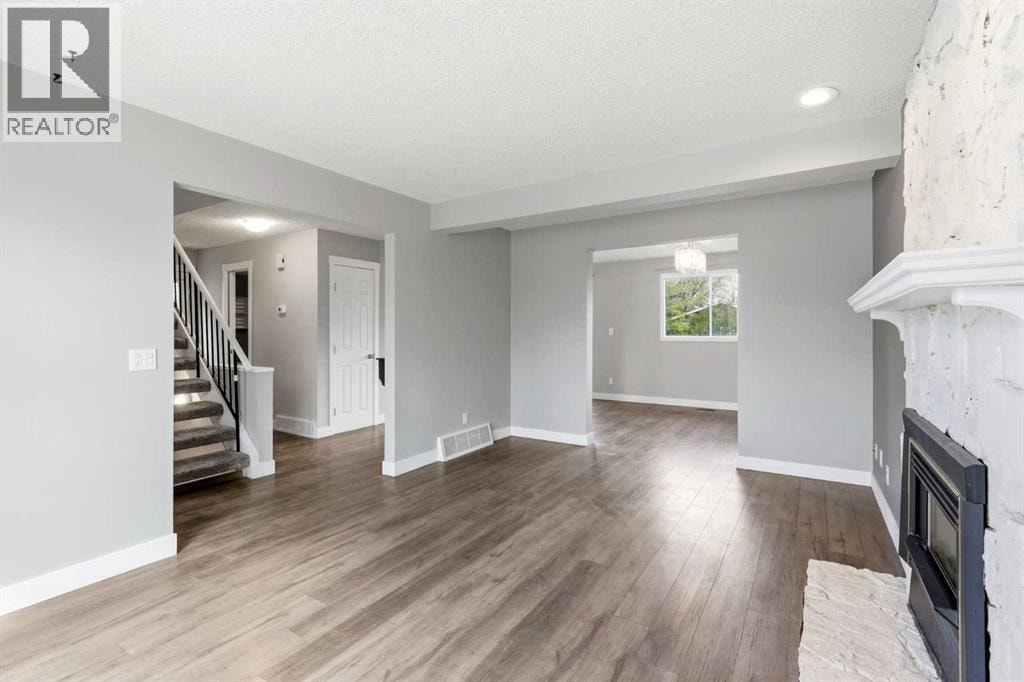 1240 Meadowbrook Drive SE — photo 6