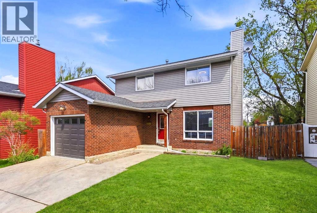 1240 Meadowbrook Drive SE — photo 2