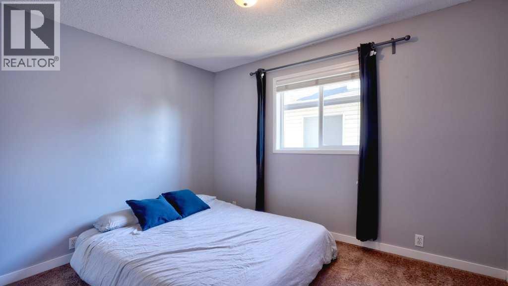 537 Douglas Glen Point SE — photo 34