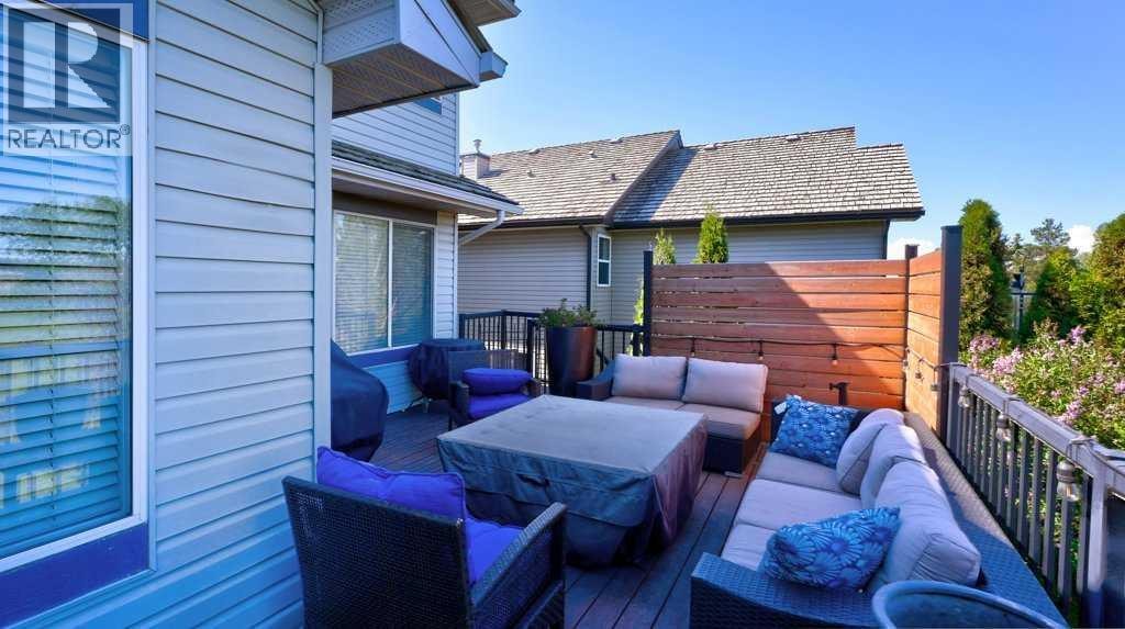 537 Douglas Glen Point SE — photo 4