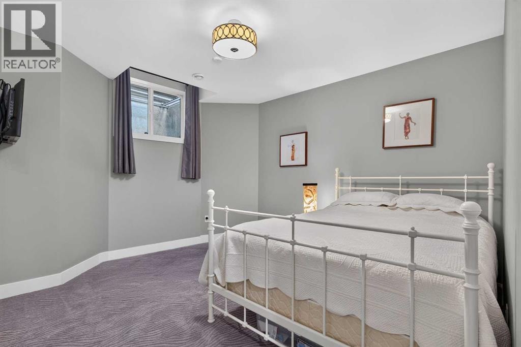 2219 2 Avenue NW — photo 40