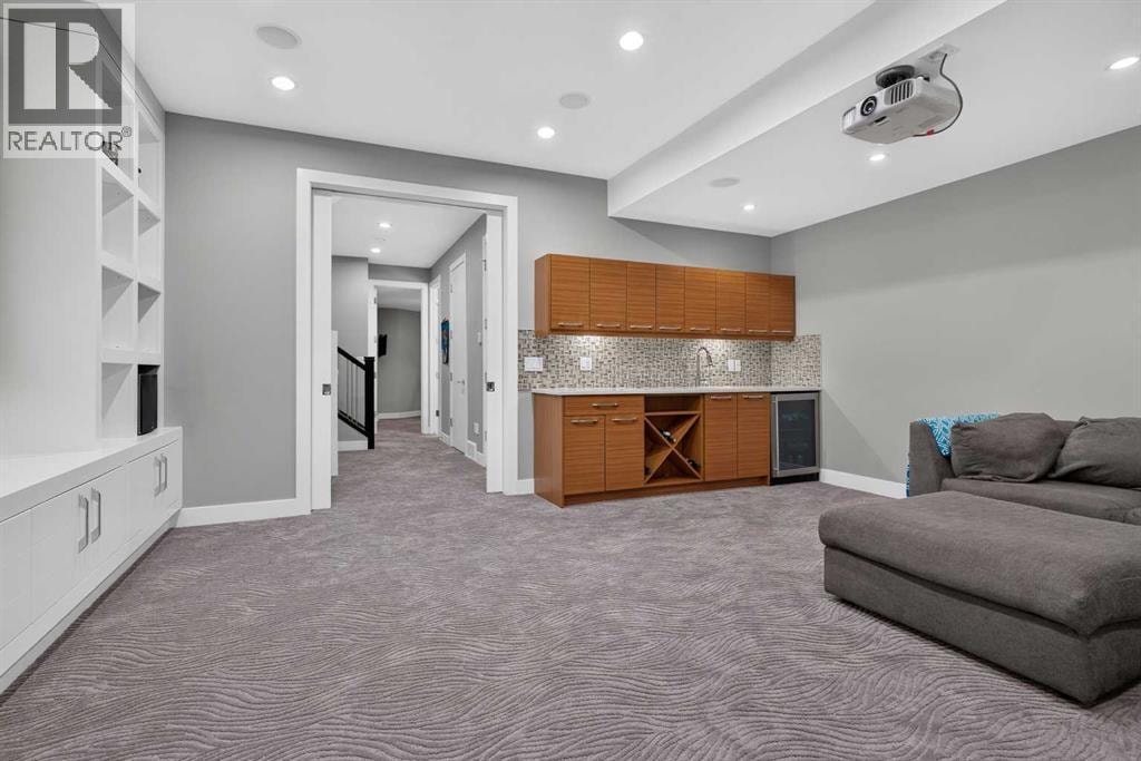 2219 2 Avenue NW — photo 39