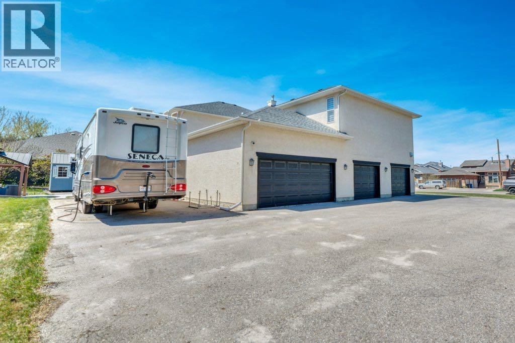 712 East Chestermere Drive — photo 46