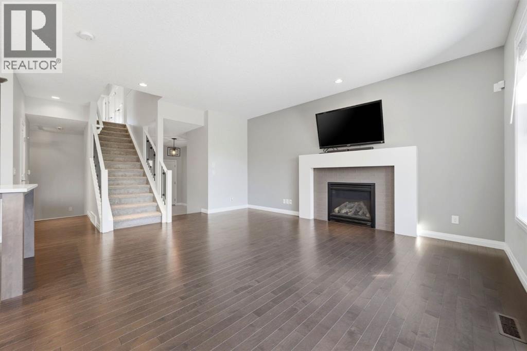 187 Evansfield Way NW — photo 4