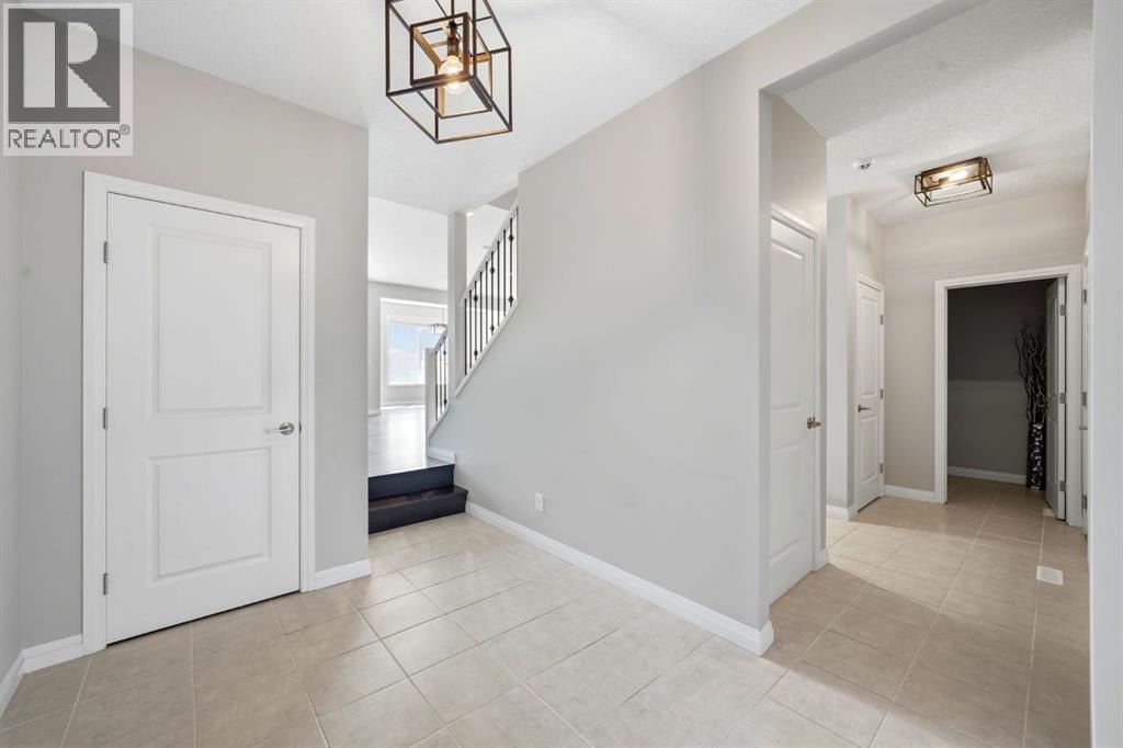 187 Evansfield Way NW — photo 2