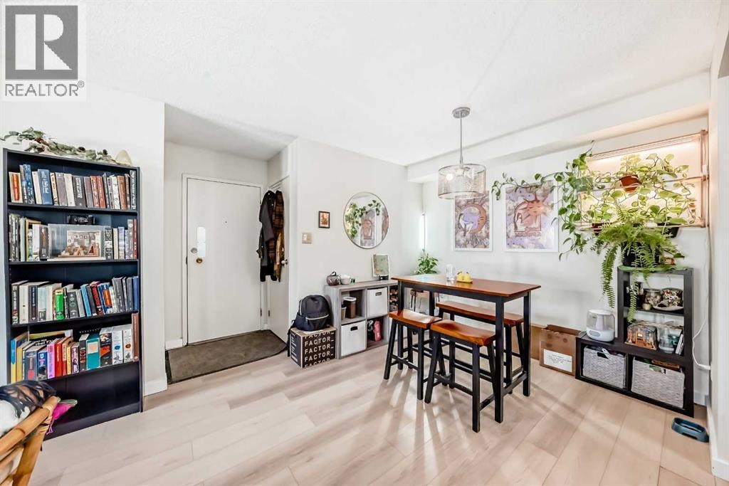 6102, 315 Southampton Drive SW — photo 22